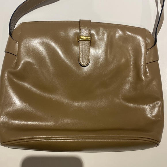 Vintage Ferragamo Tan Leather Designer Purse Handbag Bag Shoulder Strap classic - Picture 2 of 9